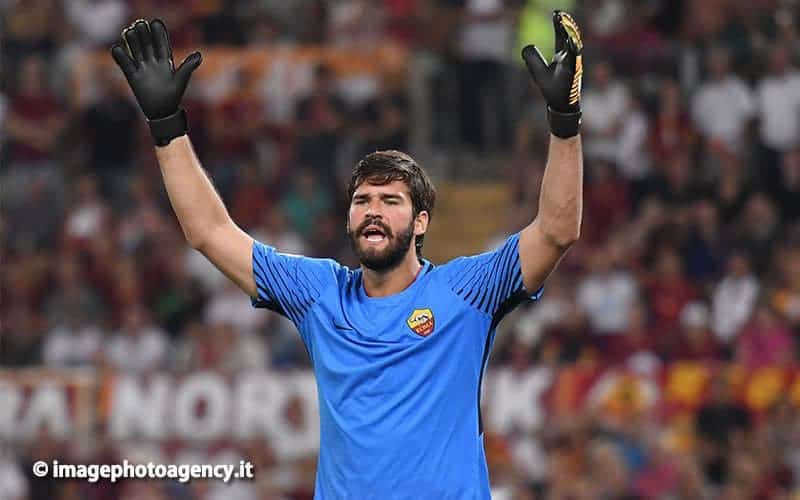 Roma, Alisson fa gola a molti: PSG e Liverpool vogliono il portiere