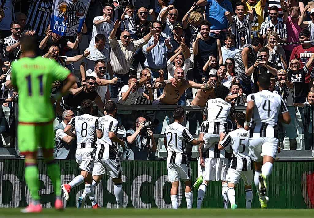 Juventus, l'odio in radio: "Dovrebbe precipitare l'aereo che li porta a Cardiff"