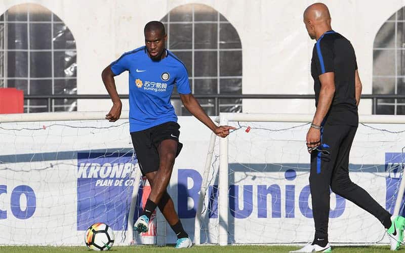 Valencia, parla Kondogbia: "De Boer troppo poco umile. Inter? L&rsquo;errore &egrave; stato arrivare rilassato"