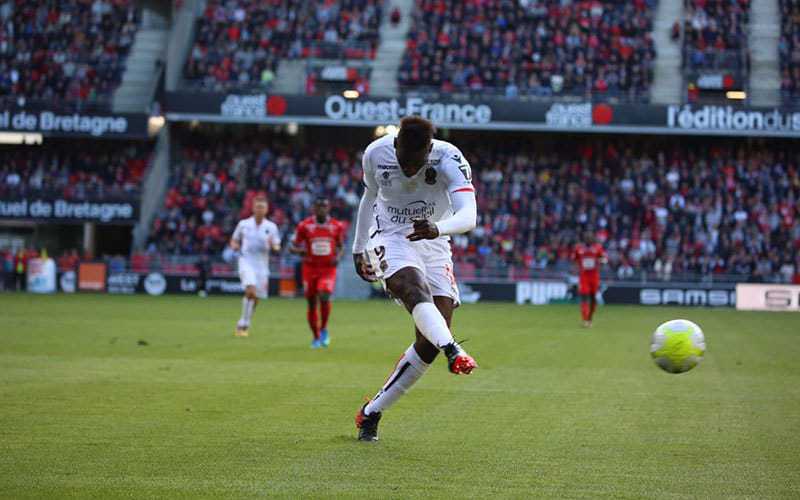 Nizza, un eurogol di Balotelli regala la vittoria ai francesi [VIDEO]