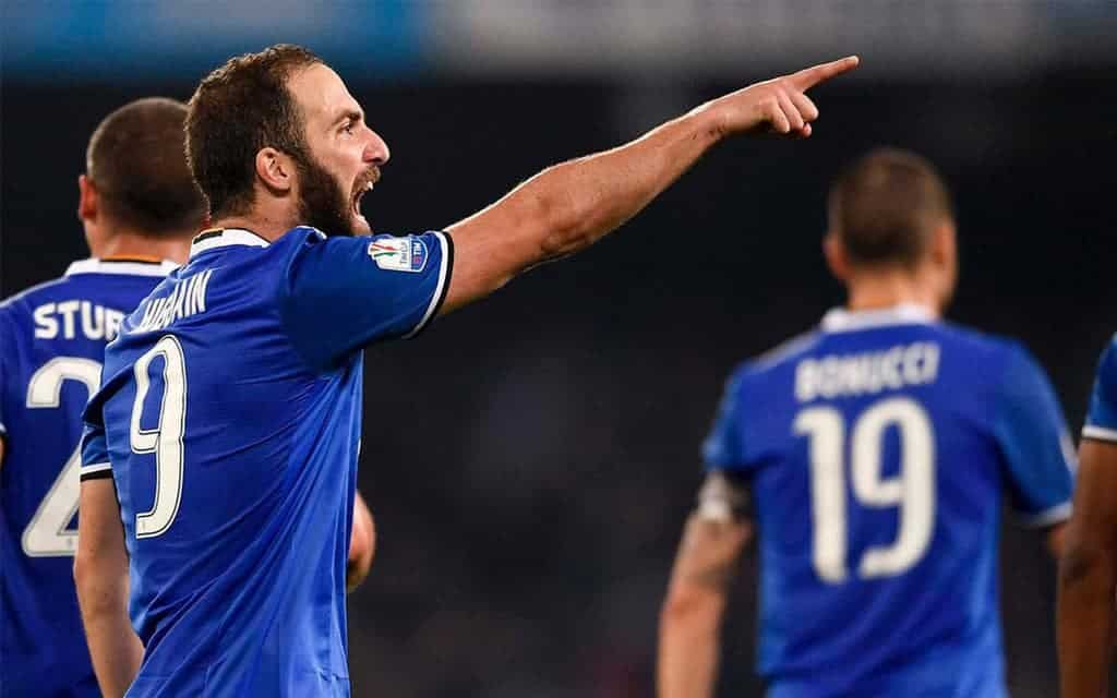 Juve-Napoli &egrave; Higuain VS De Laurentiis: causa all'ex presidente per 680mila euro