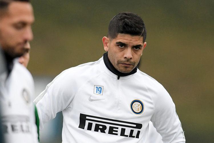 Inter, Sabatini alza il prezzo di Banega: &ldquo;Pochi 9 milioni&rdquo;