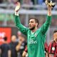 Milan, Donnarumma torna su Instagram. E i tifosi lo coprono di insulti