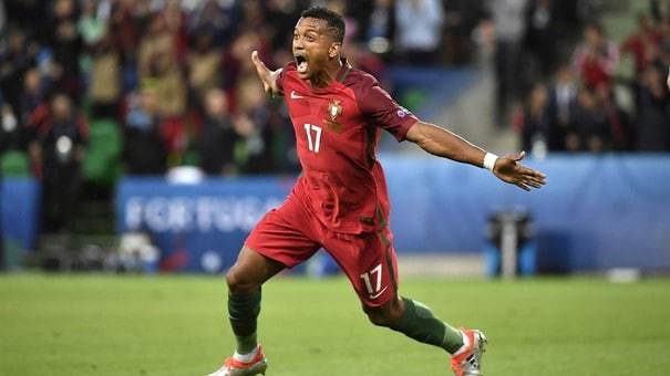 Lazio, Nani &egrave; arrivato a Ciampino: "Forza Lazio". Adesso visite mediche e firma