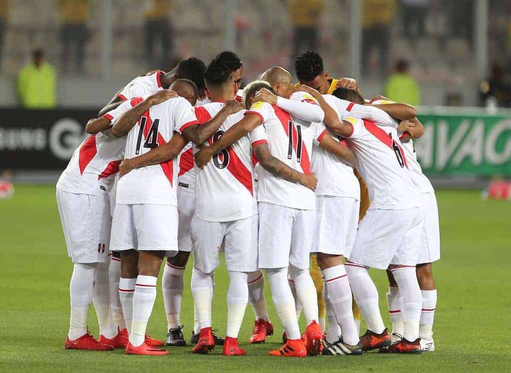 Russia 2018, il Per&ugrave; rischia di esser escluso dai mondiali: l'Italia attende