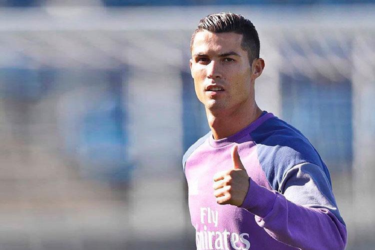 Real Madrid, Cristiano Ronaldo: &ldquo;La Juve pu&ograve; vincere la Champions. Totti &egrave; un esempio per i giovani.&rdquo;