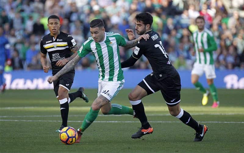 Calciomercato, alla scoperta di Sanabria: il giovane talento pronto a sostituire Piatek