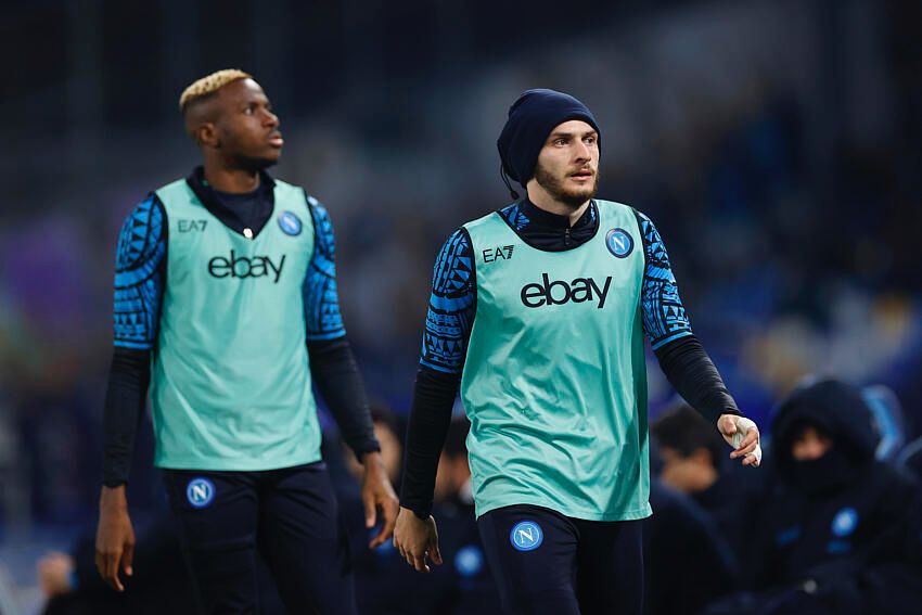 &ldquo;Osimhen in Arabia a giugno, Kvara invece&hellip;&rdquo;: l&rsquo;agente spaventa il Napoli, il futuro dei 2 gioielli azzurri